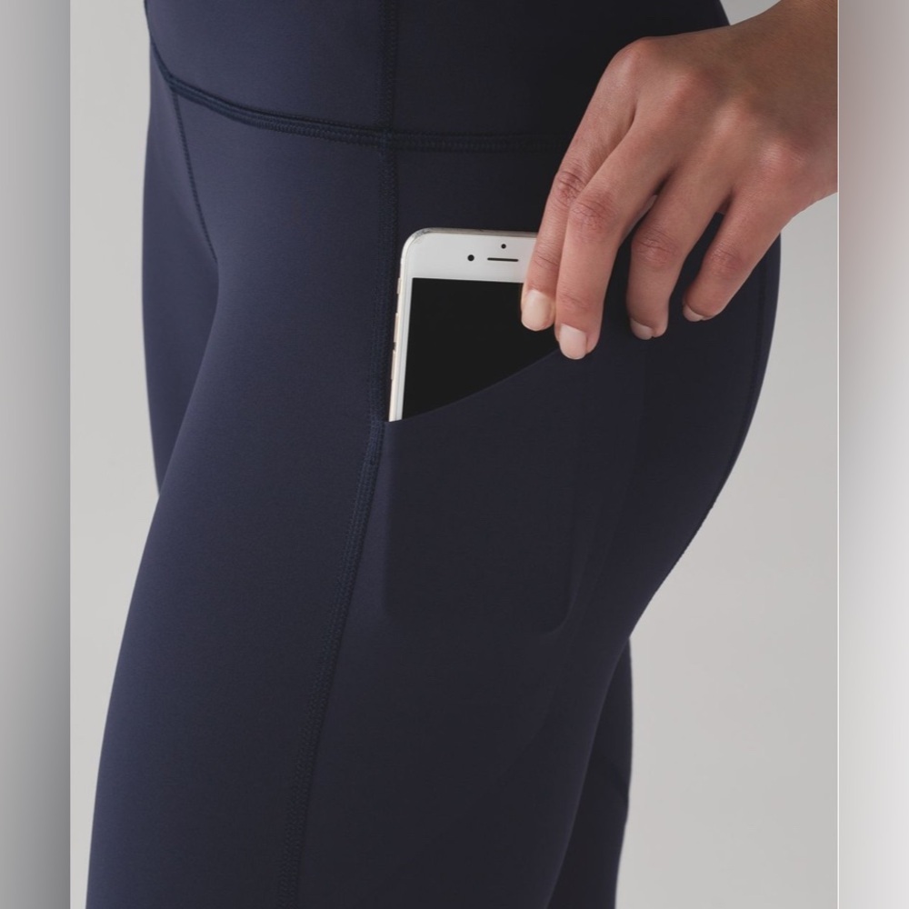 Lululemon Pace Rival Crop *22” in Midnight Navy - Luxtreme - Size 4 - Picture 7 of 12